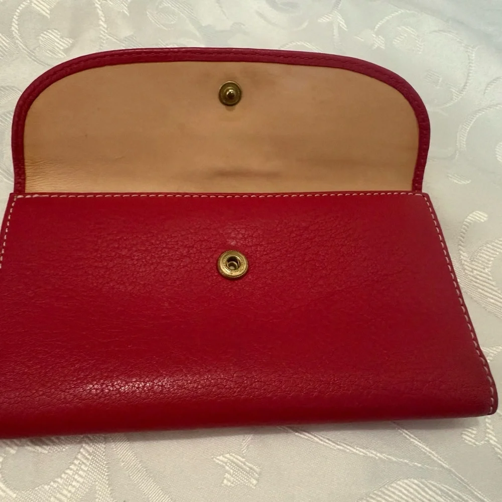 Dooney & Bourke Continental Clutch Wallet - Picture 4 of 5